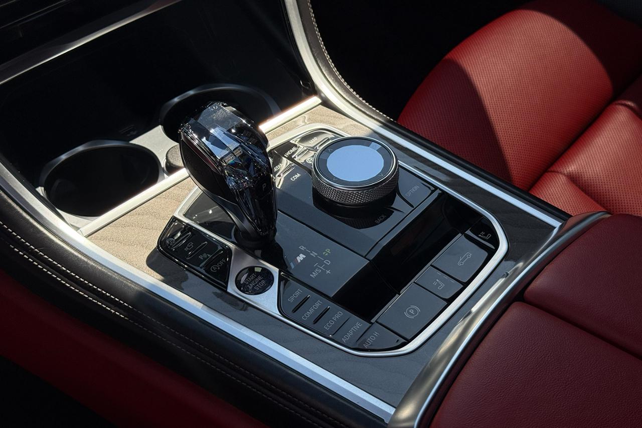 BMW 8-Series M850i xDrive Convertible 2021