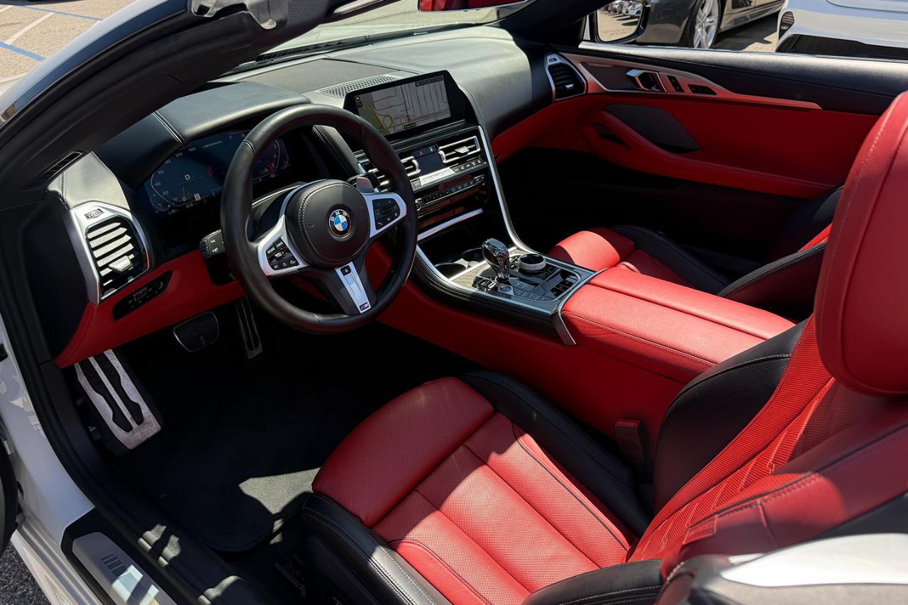 BMW 8-Series M850i xDrive Convertible 2021