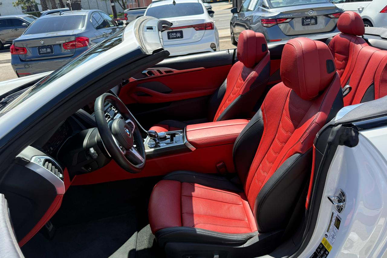 BMW 8-Series M850i xDrive Convertible 2021