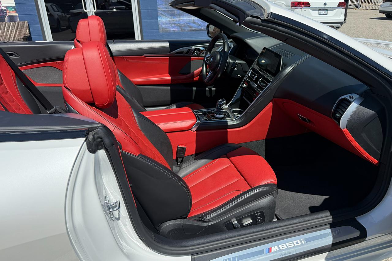 BMW 8-Series M850i xDrive Convertible 2021