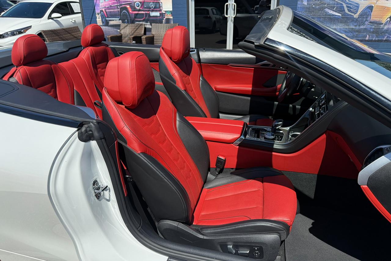 BMW 8-Series M850i xDrive Convertible 2021