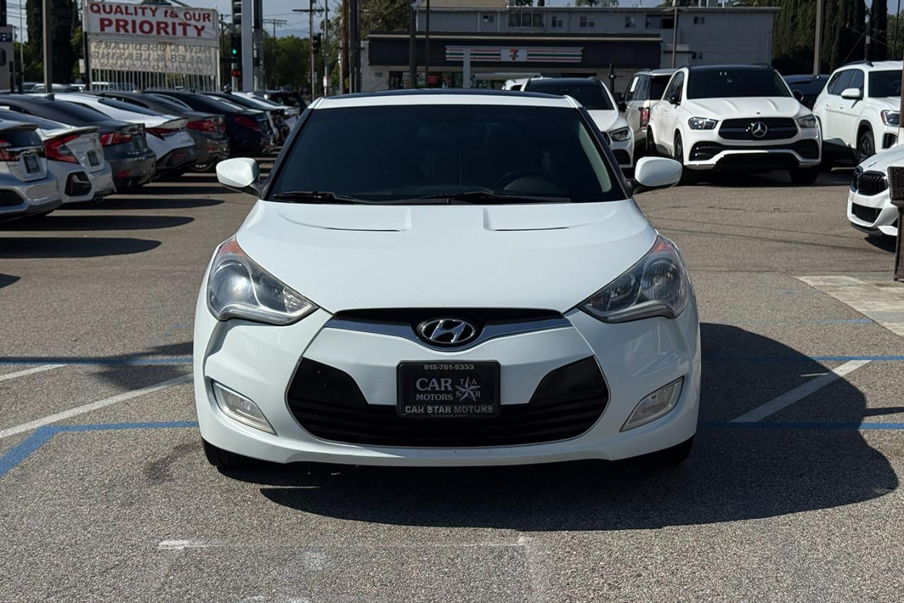 Hyundai Veloster Base 6AT 2015
