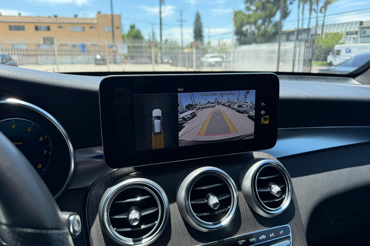 Mercedes-Benz GLC-Class GLC300 2022