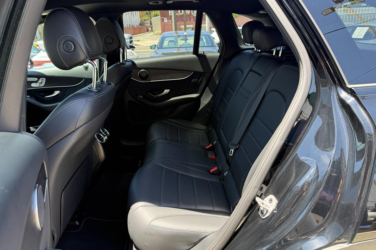 Mercedes-Benz GLC-Class GLC300 2022