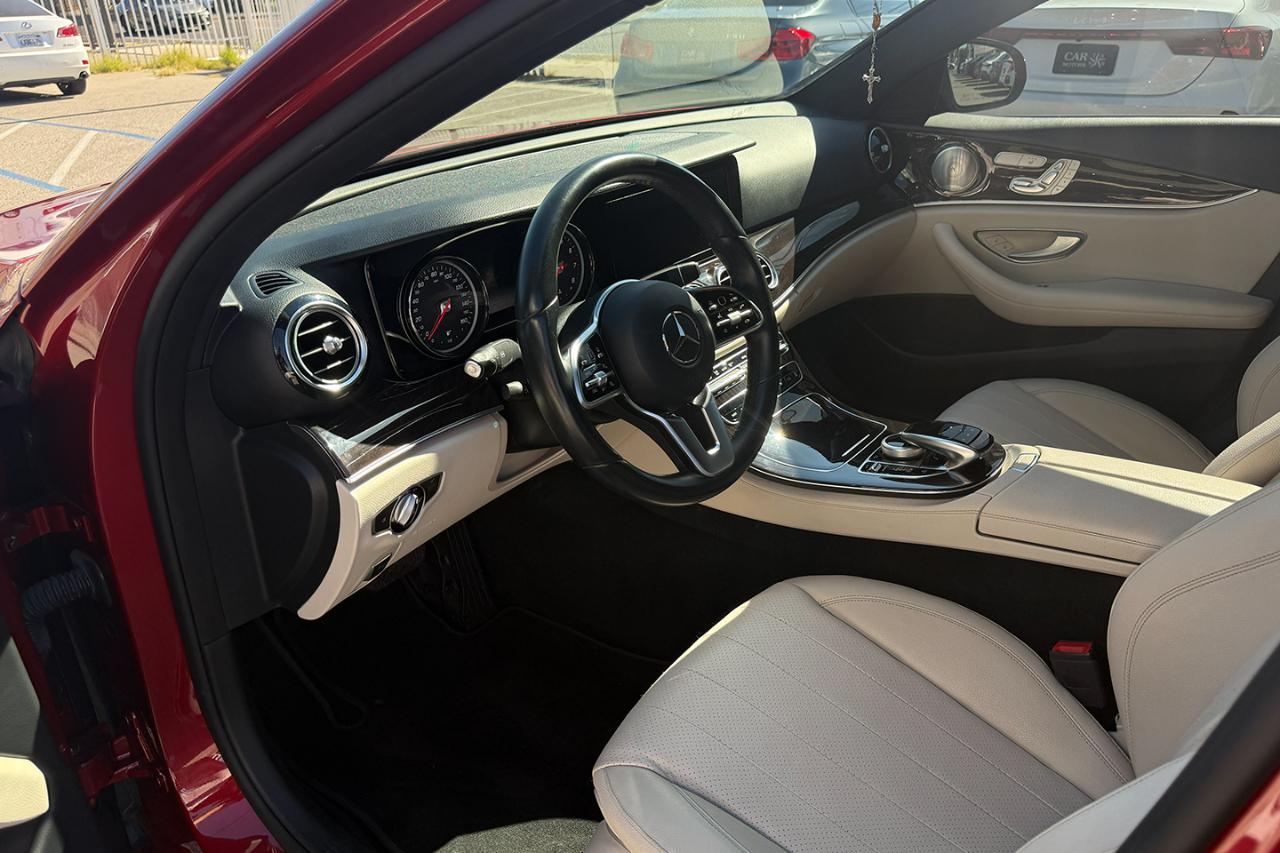 Mercedes-Benz E-Class E300 Luxury Sedan 2019