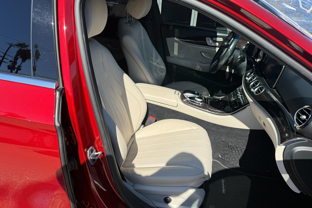 Mercedes-Benz E-Class E300 Luxury Sedan 2019