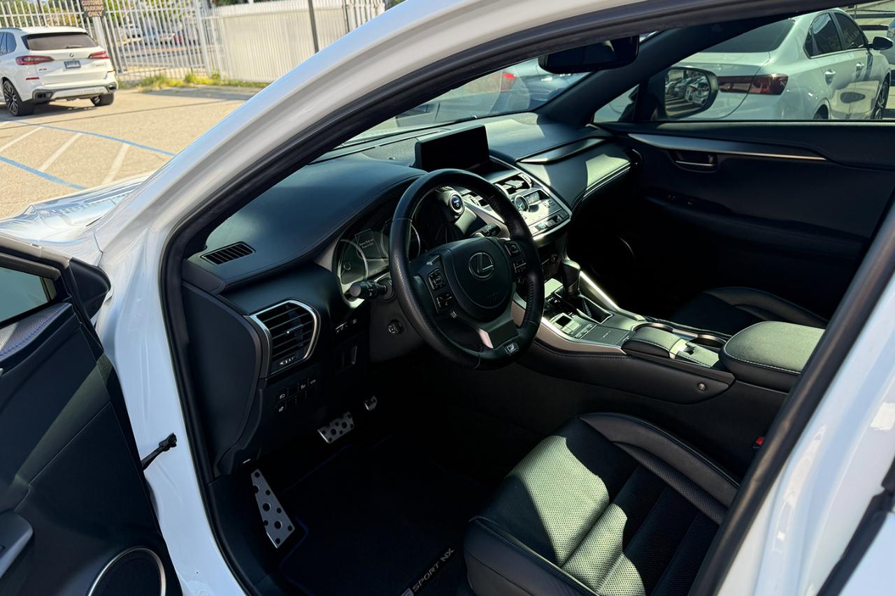 Lexus NX 300h F SPORT Black Line 2021