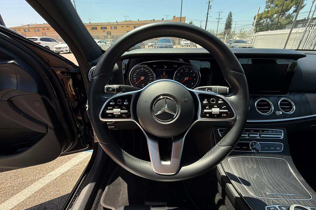 Mercedes-Benz E-Class E300 Luxury Sedan 2019