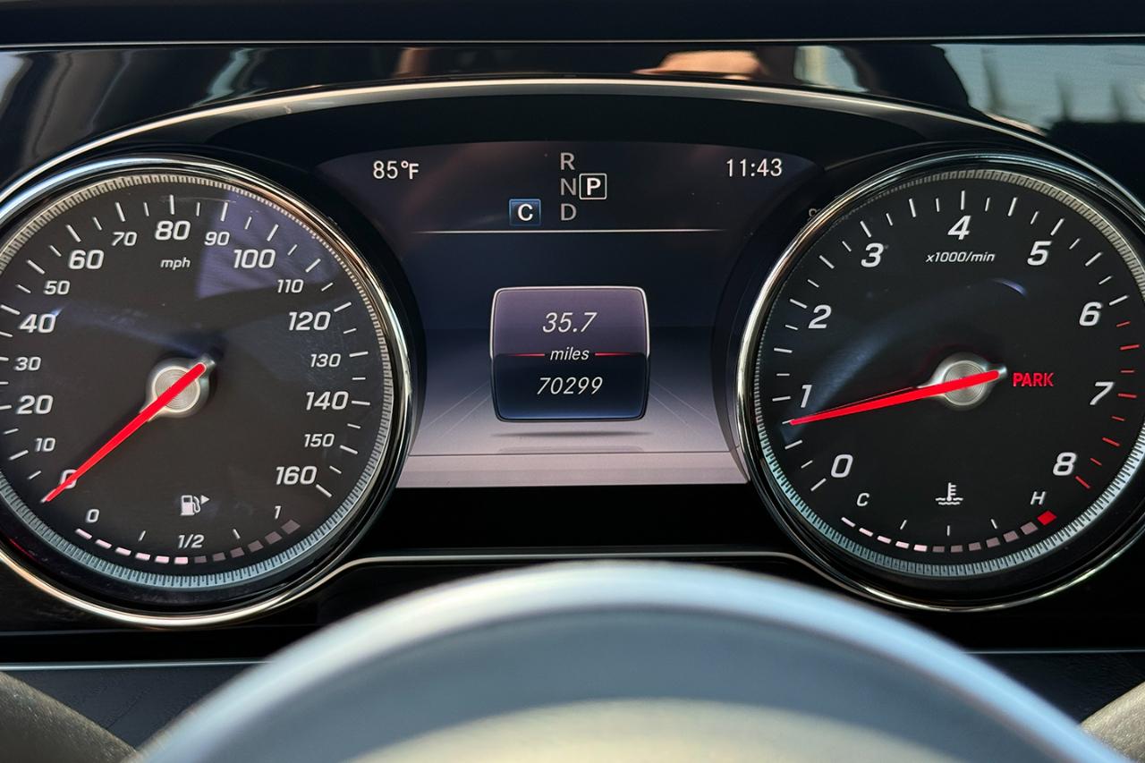 Mercedes-Benz E-Class E300 Luxury Sedan 2019