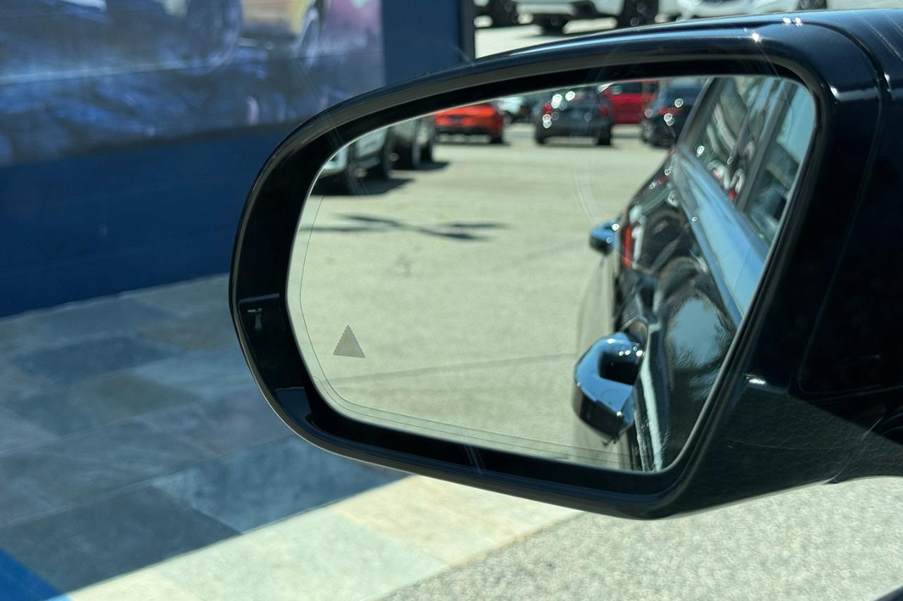 Mercedes-Benz E-Class E300 Luxury Sedan 2019