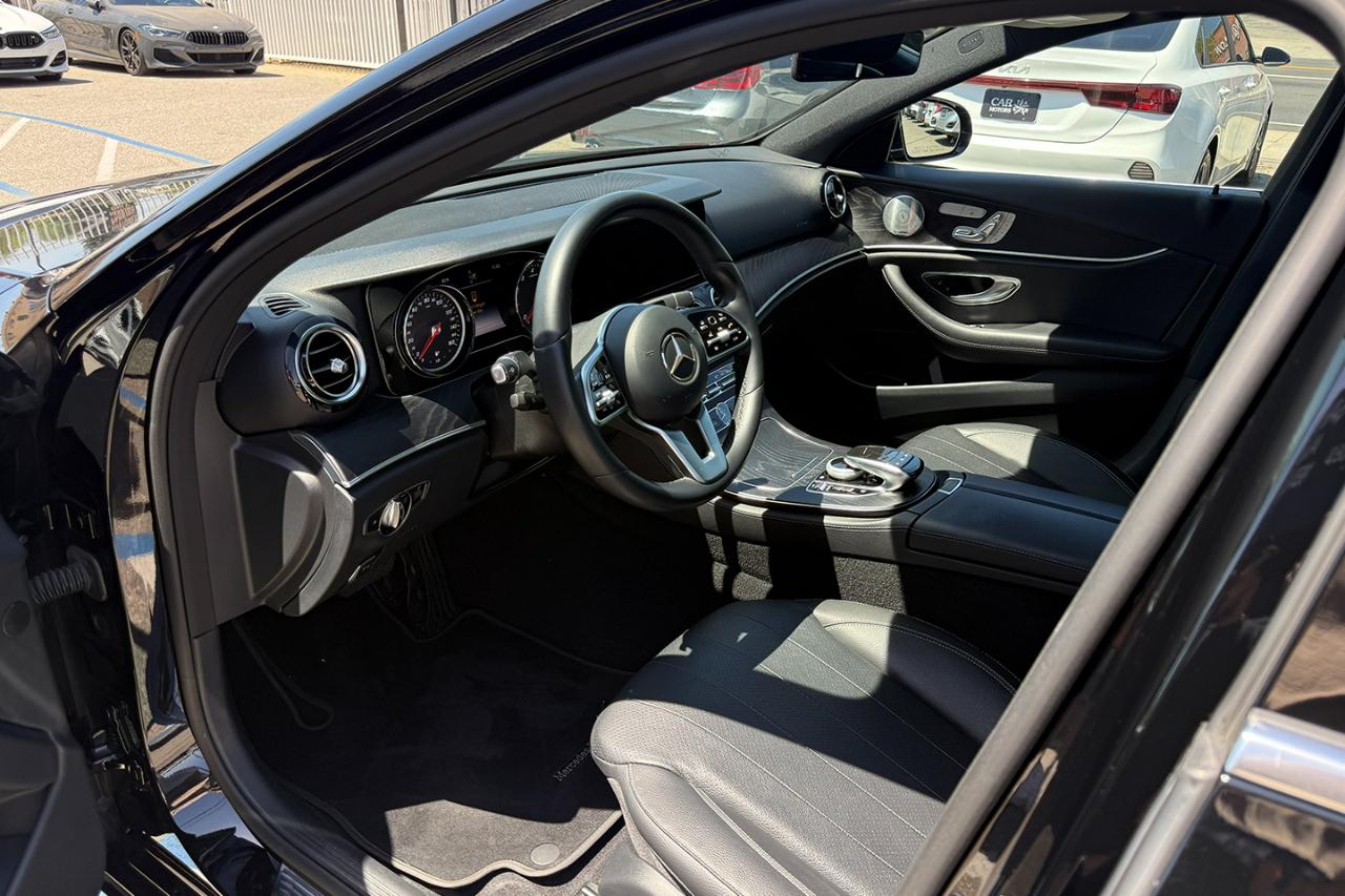 Mercedes-Benz E-Class E300 Luxury Sedan 2019