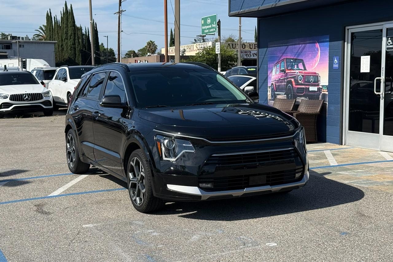 Kia Niro EX Touring FWD 2023