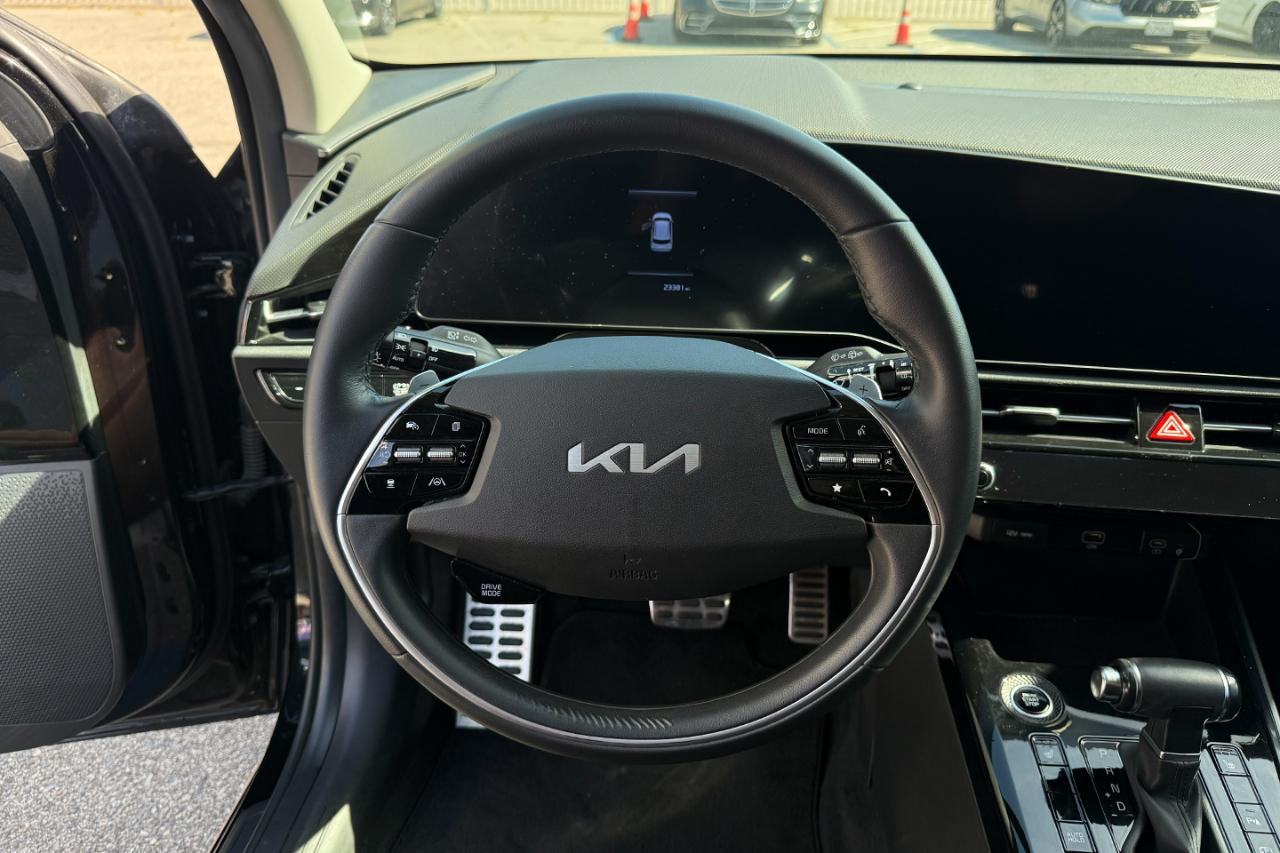 Kia Niro EX Touring FWD 2023