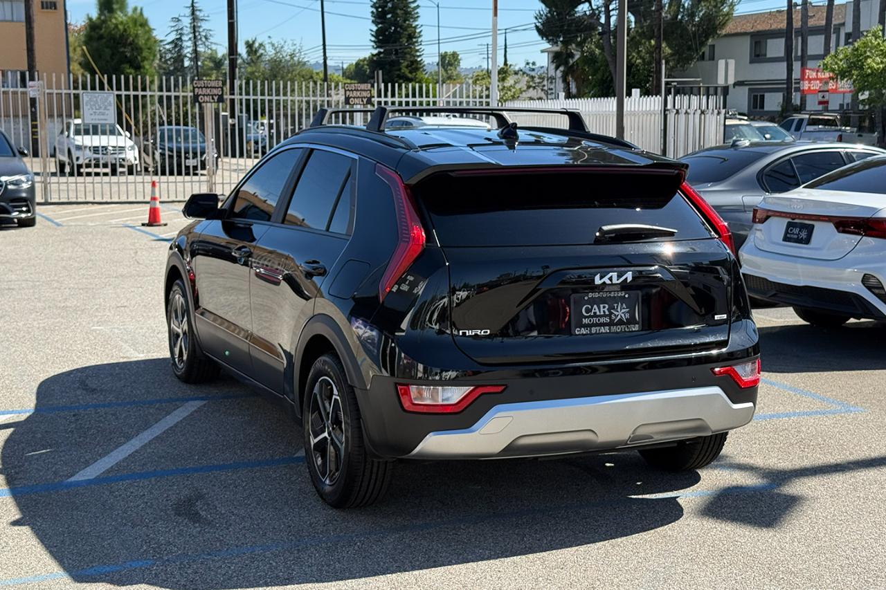 Kia Niro EX 2025