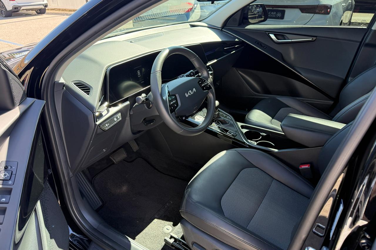 Kia Niro EX 2025