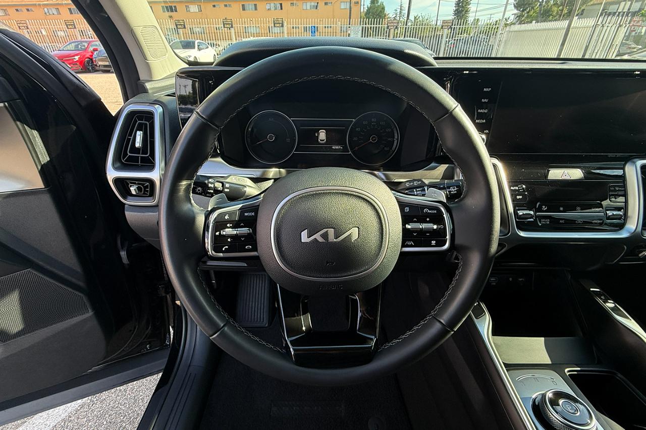Kia Sorento Hybrid EX AWD 2023