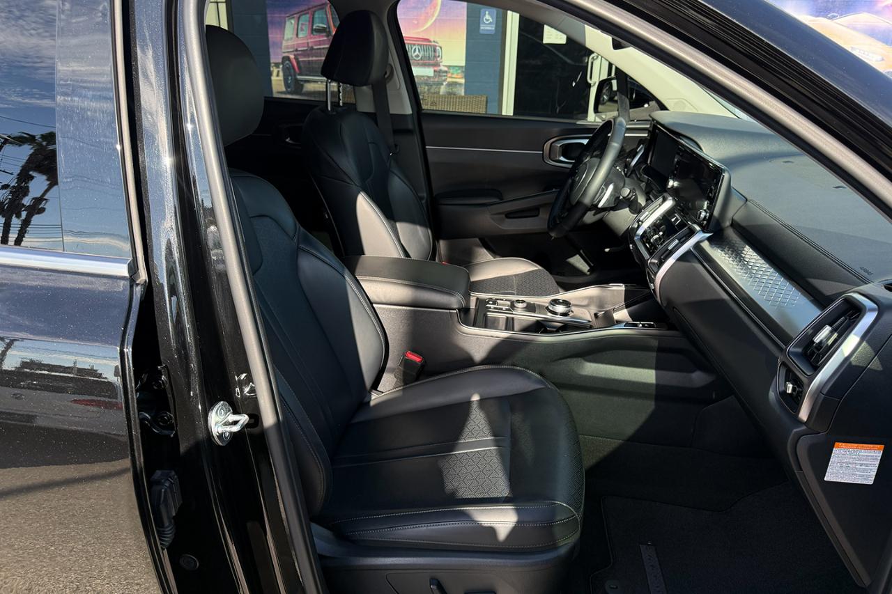 Kia Sorento Hybrid EX AWD 2023