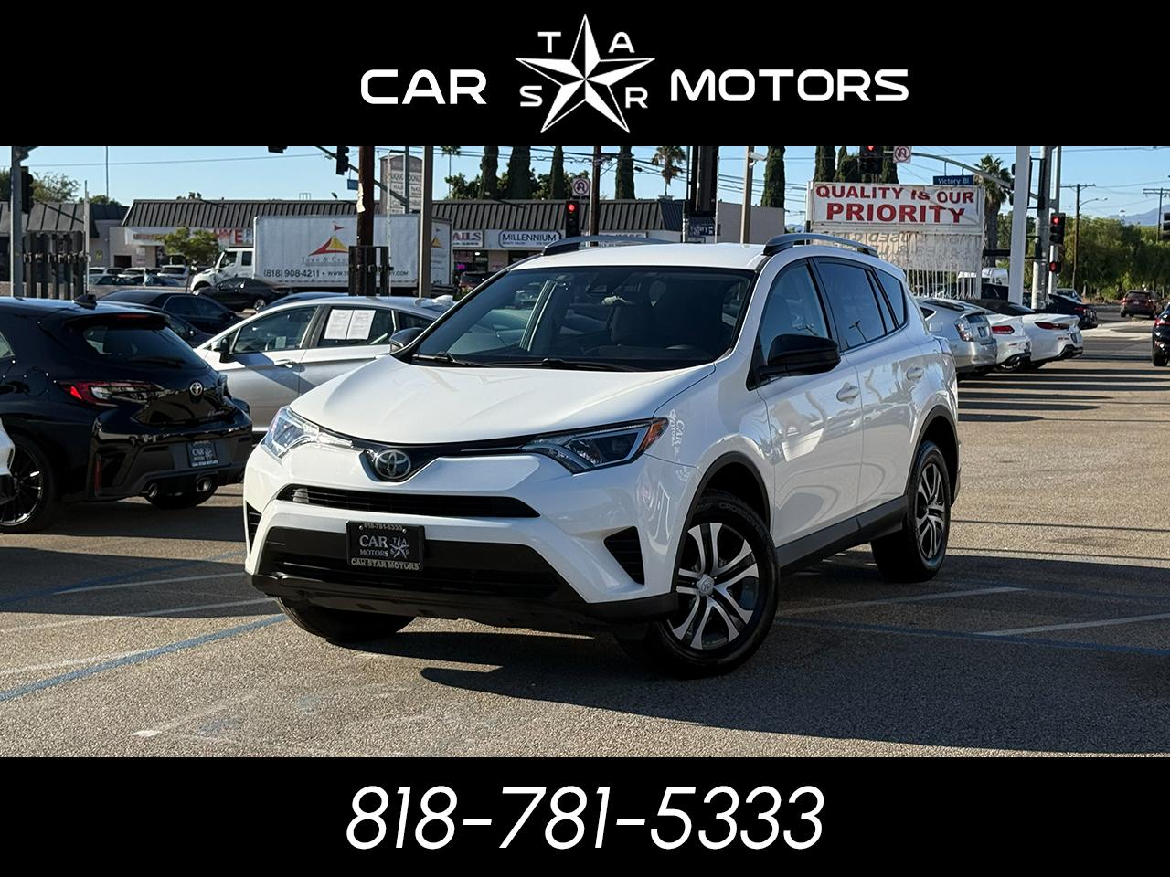 Toyota RAV4 LE FWD 2018