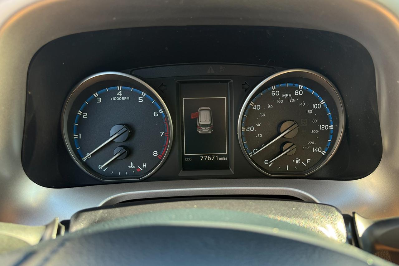 Toyota RAV4 LE FWD 2018