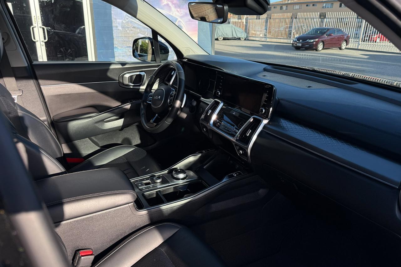 Kia Sorento Hybrid EX AWD 2023