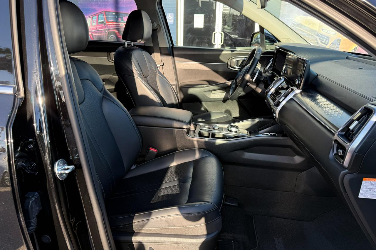 Kia Sorento Hybrid EX AWD 2023