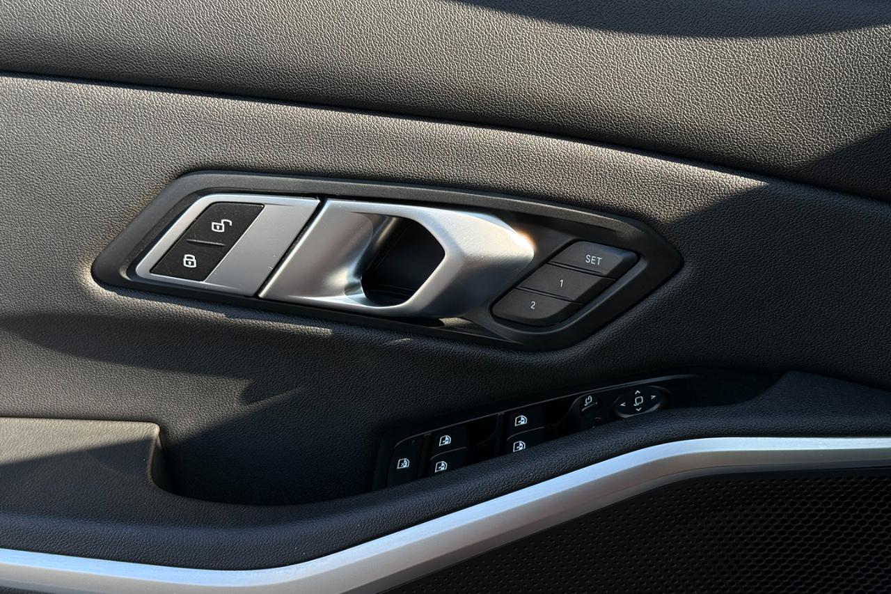 BMW 3-Series 330i 2020