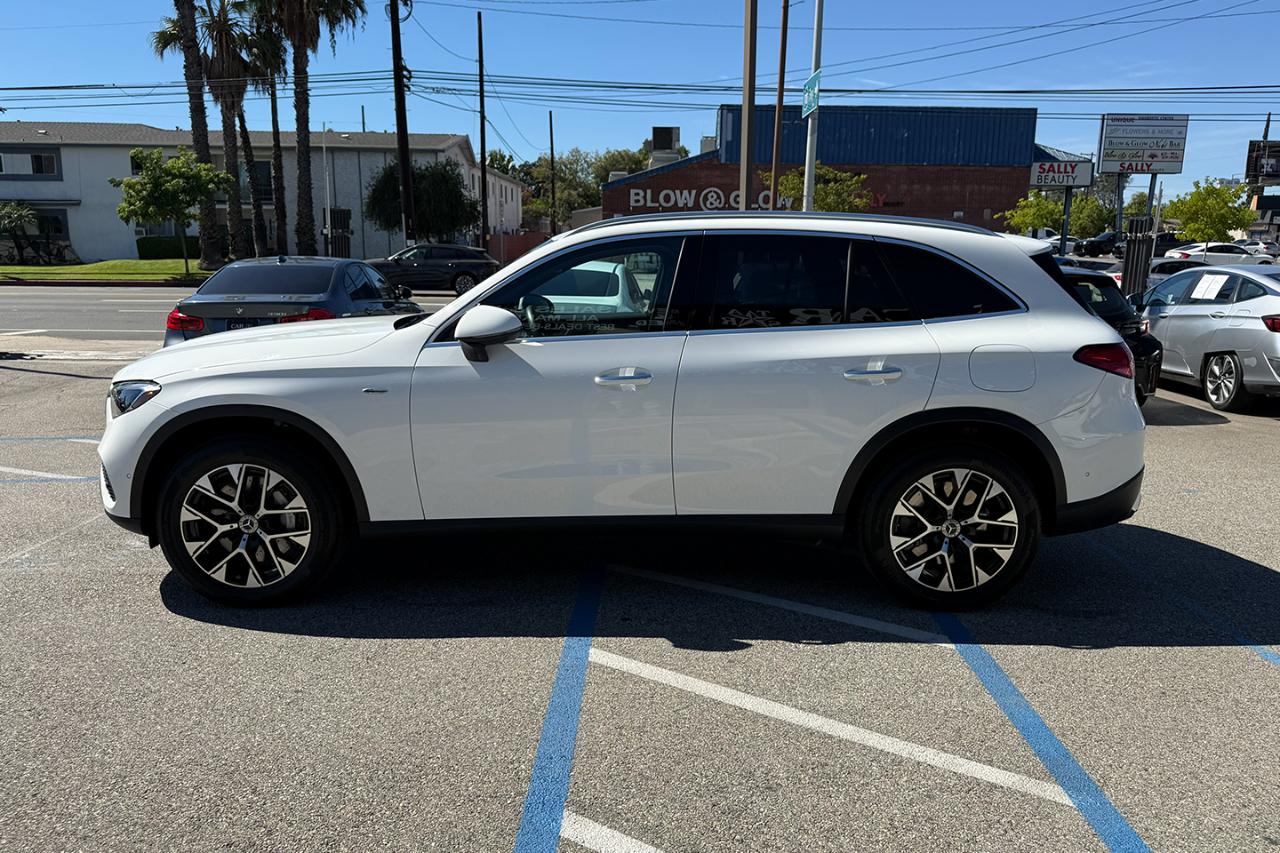 Mercedes-Benz GLC-Class GLC350e 4MATIC 2025