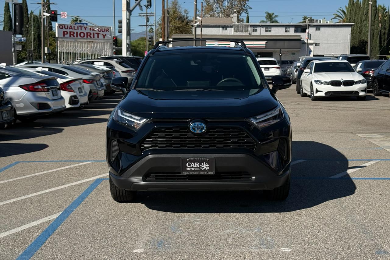Toyota RAV4 Hybrid LE 2024