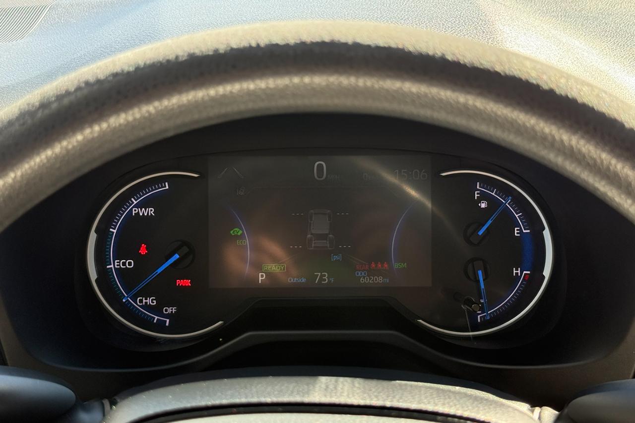 Toyota RAV4 Hybrid LE 2024
