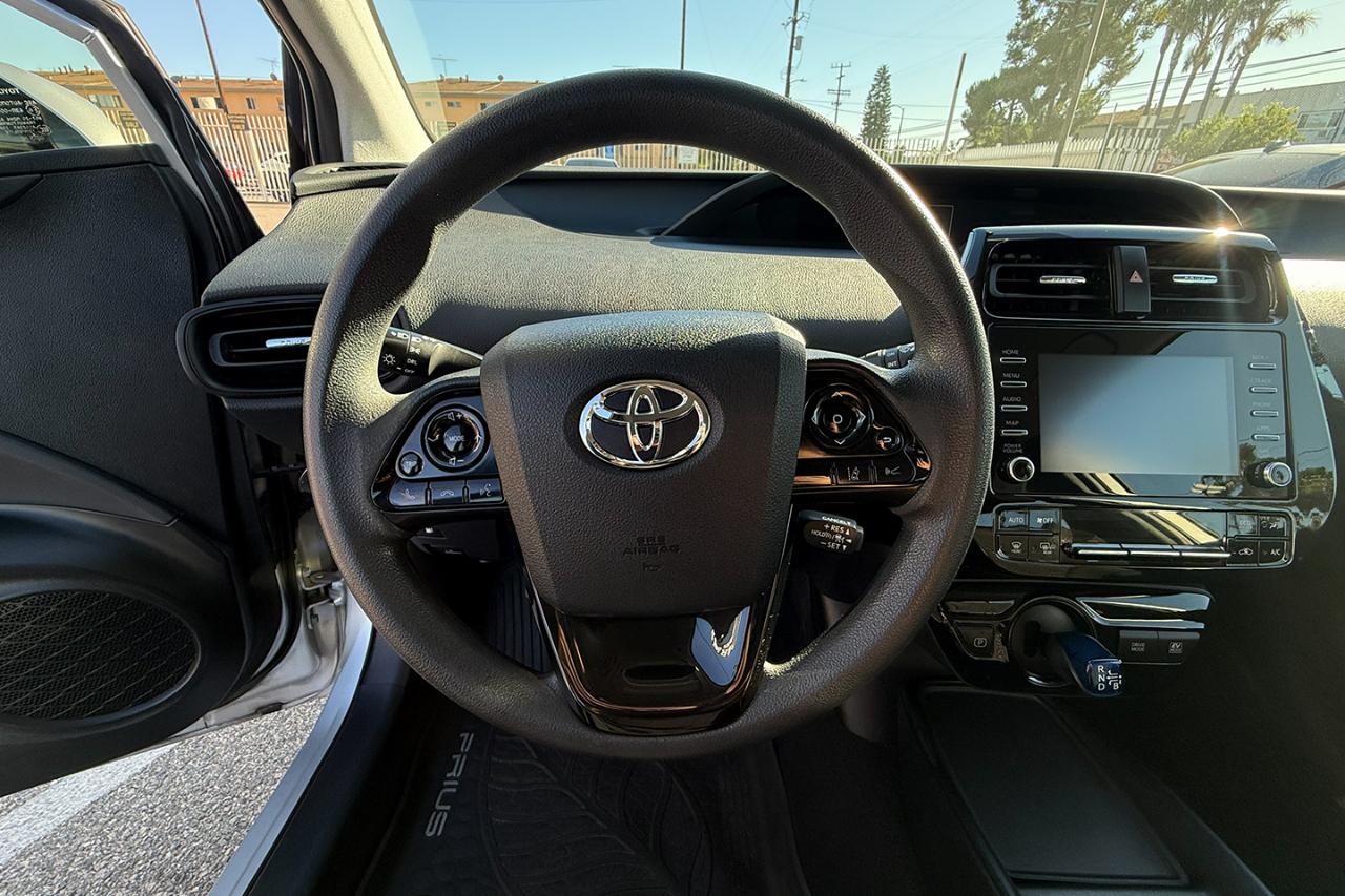 Toyota Prius L Eco 2020