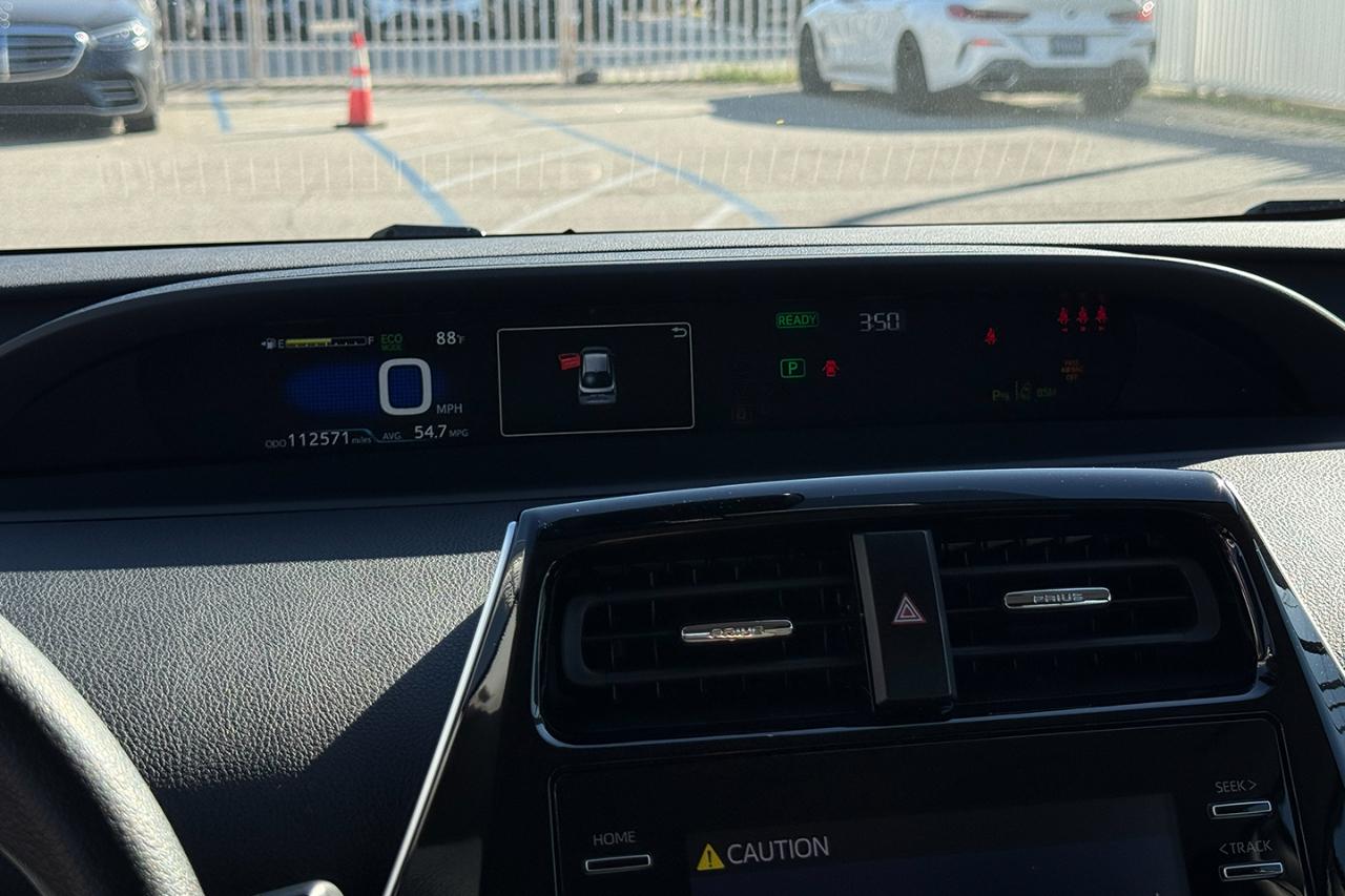 Toyota Prius L Eco 2020