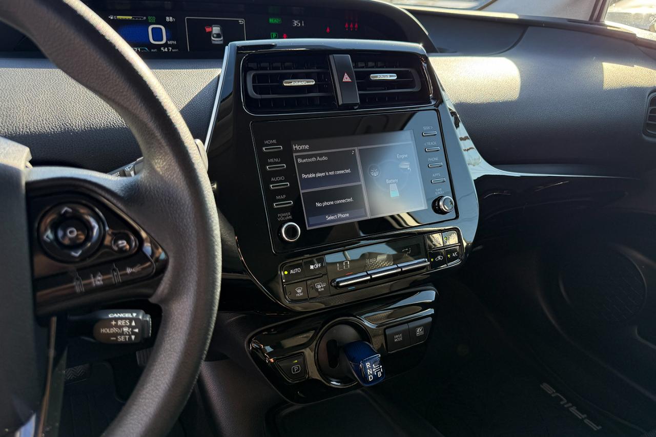 Toyota Prius L Eco 2020
