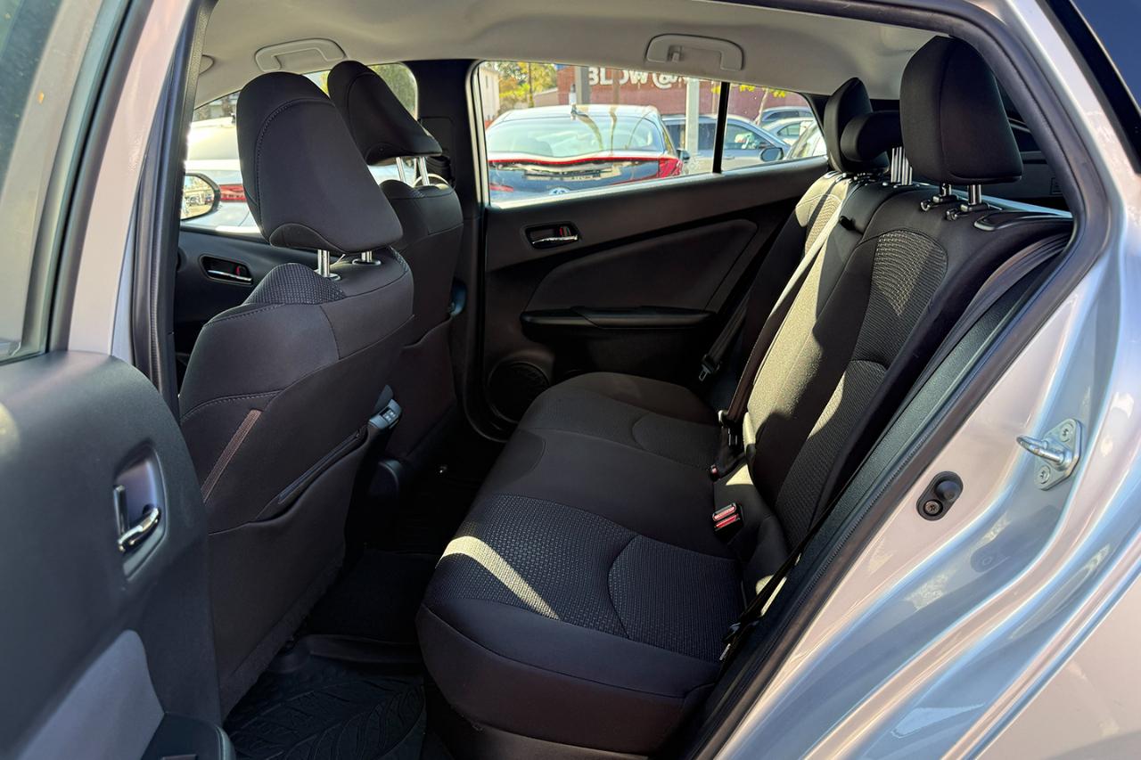 Toyota Prius L Eco 2020