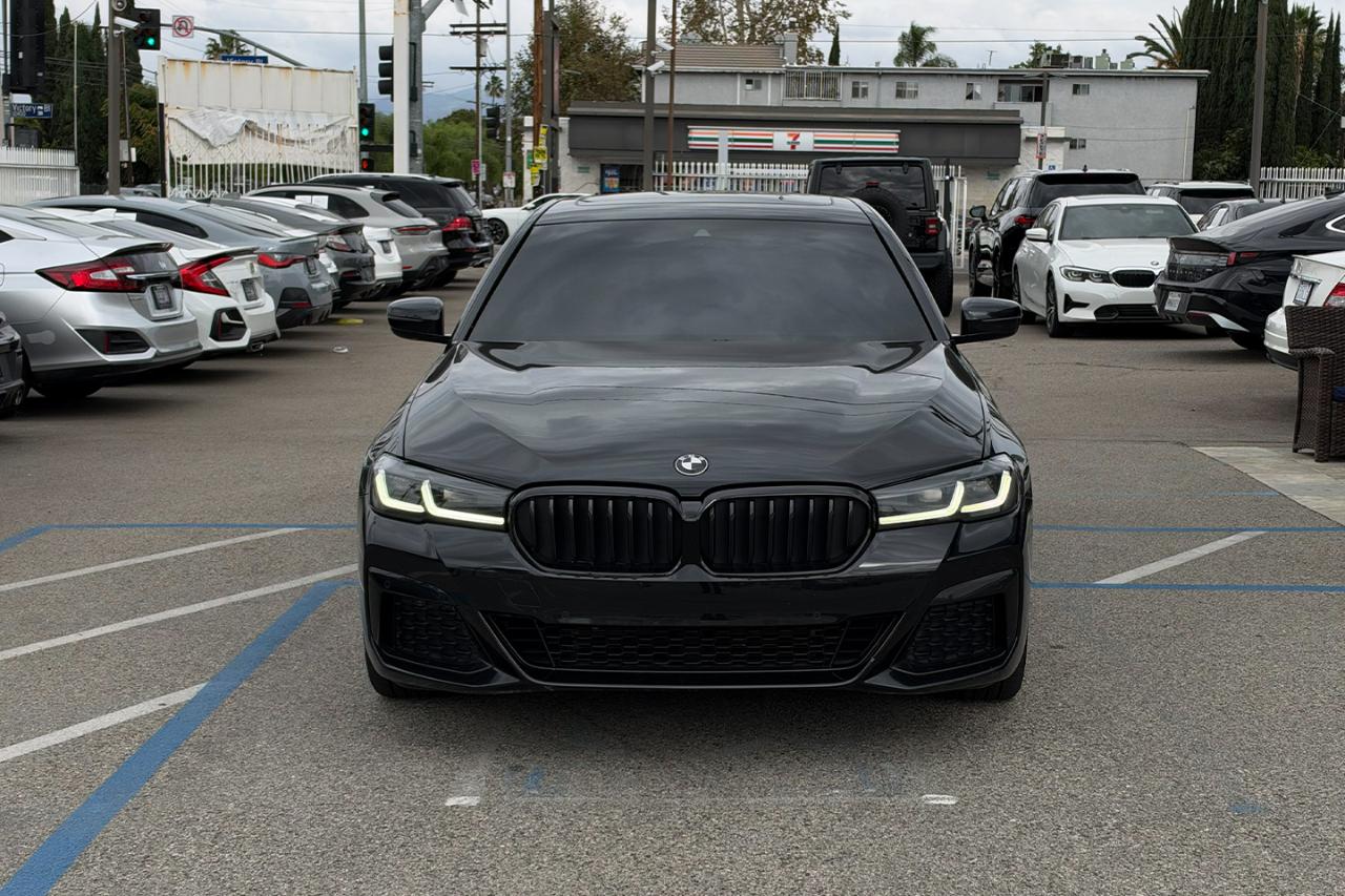 BMW 5-Series  2023