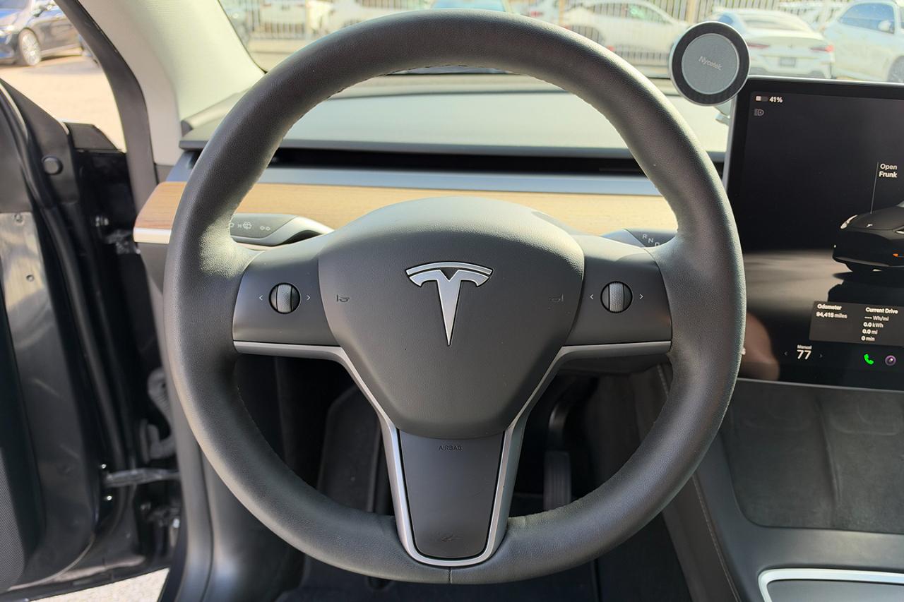 Tesla Model Y Long Range AWD 2024