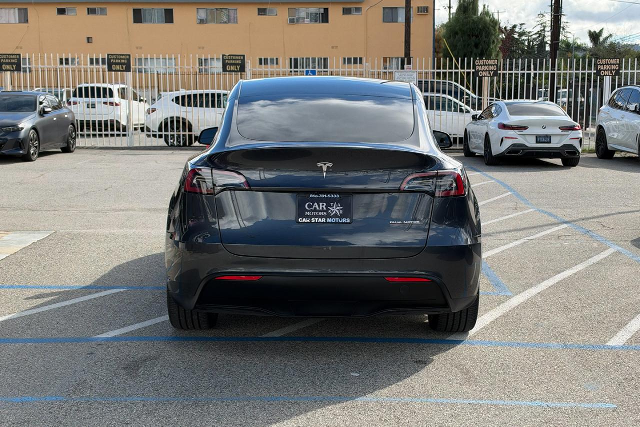 Tesla Model Y Long Range AWD 2024