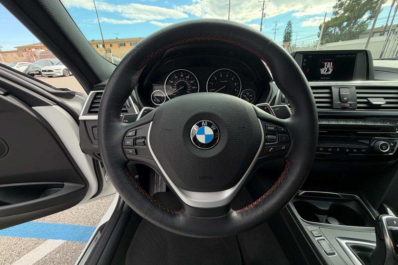 BMW 3-Series 330i SULEV Sedan 2018