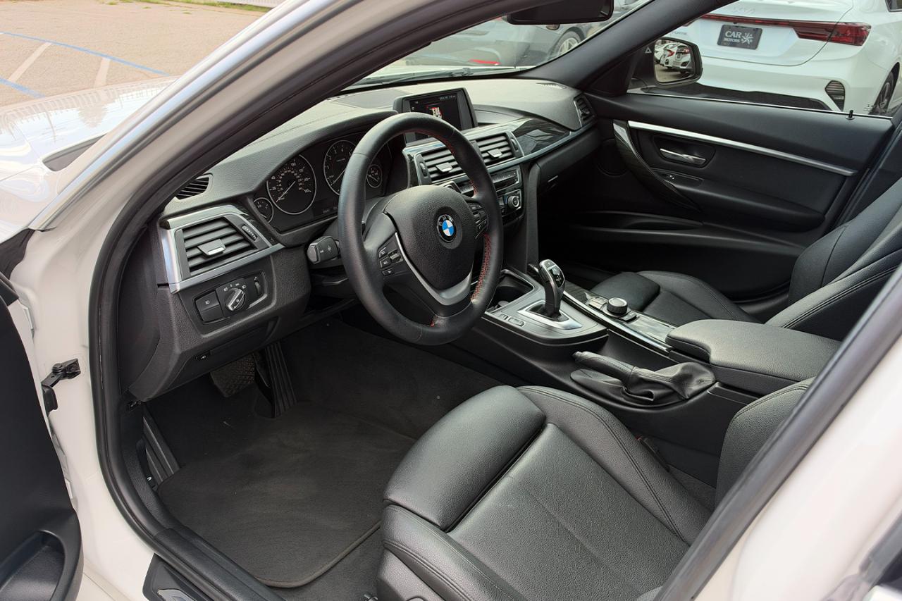 BMW 3-Series 330i SULEV Sedan 2018