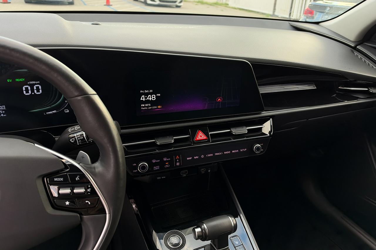 Kia Niro SX 2024