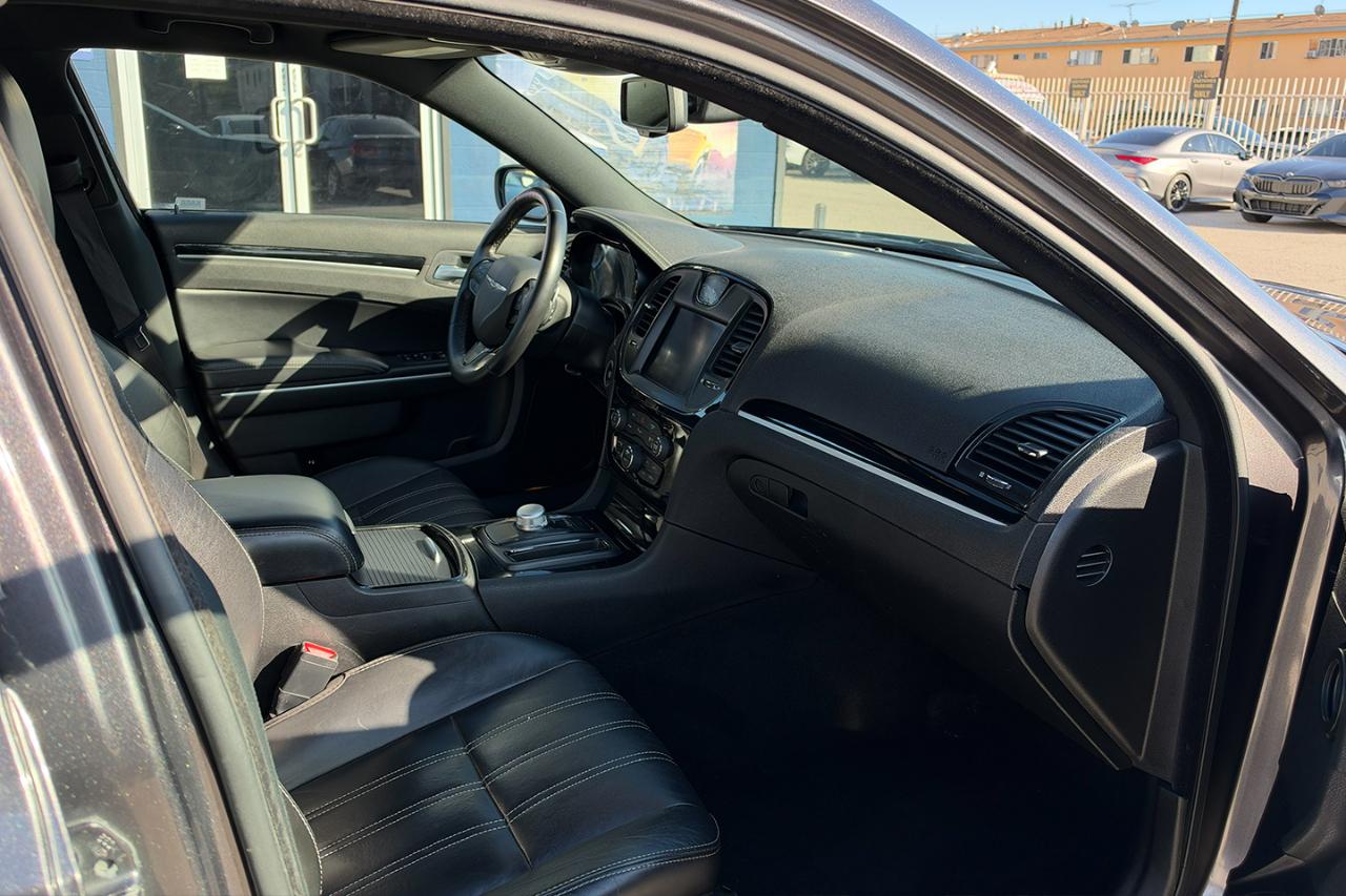 Chrysler 300 S V6 2022