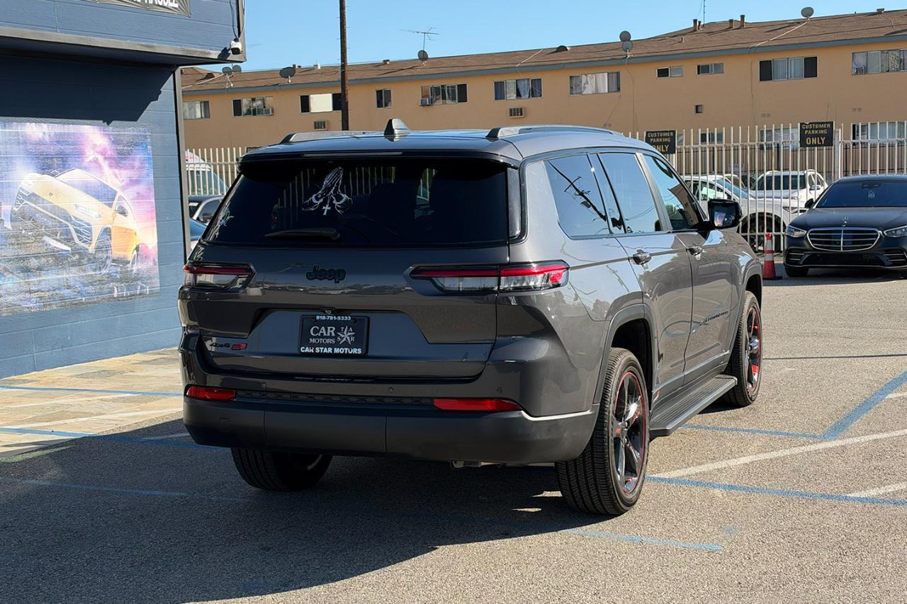 Jeep Grand Cherokee L Laredo 4WD 2025