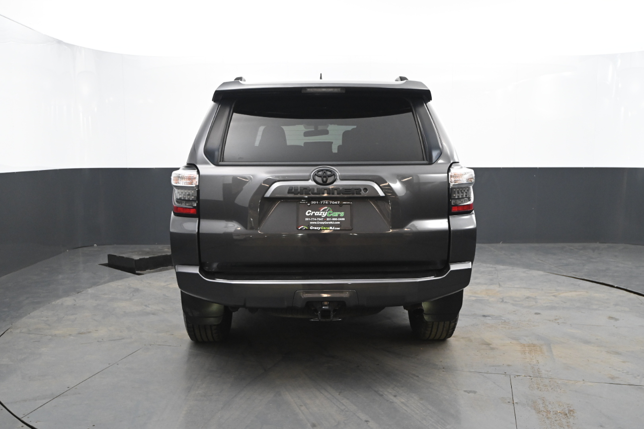 Toyota 4Runner SR5 4WD (Natl) 2018