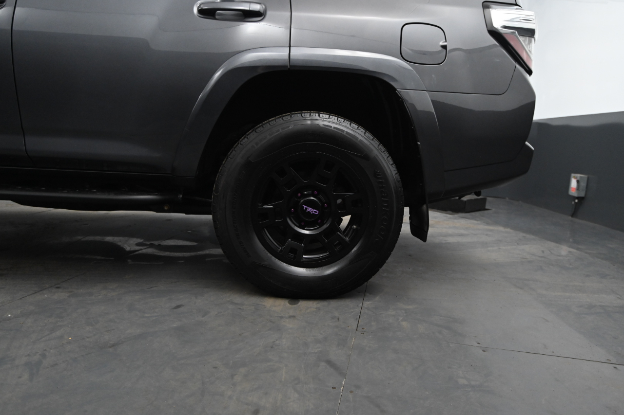 Toyota 4Runner SR5 4WD (Natl) 2018