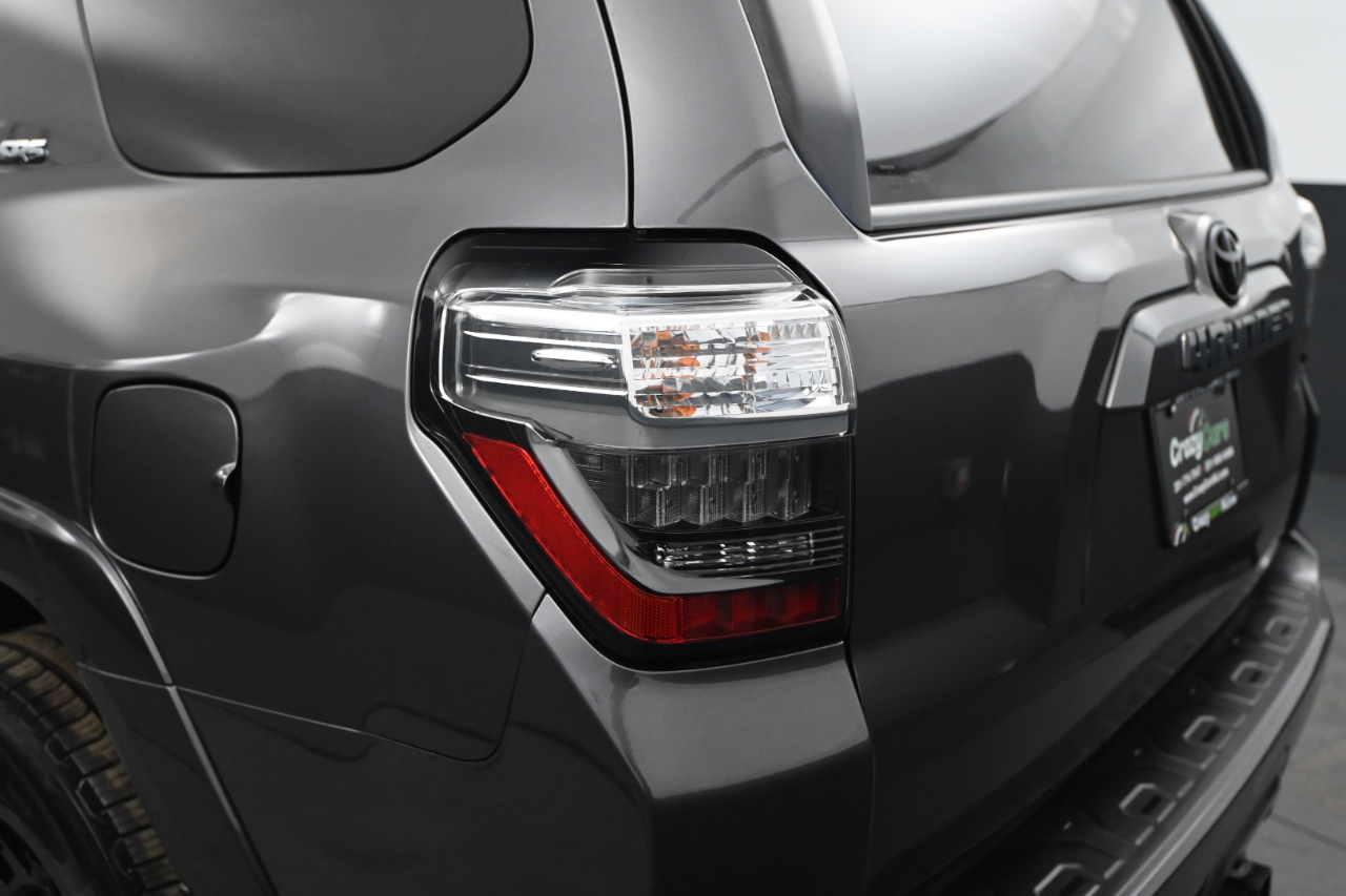 Toyota 4Runner SR5 4WD (Natl) 2018