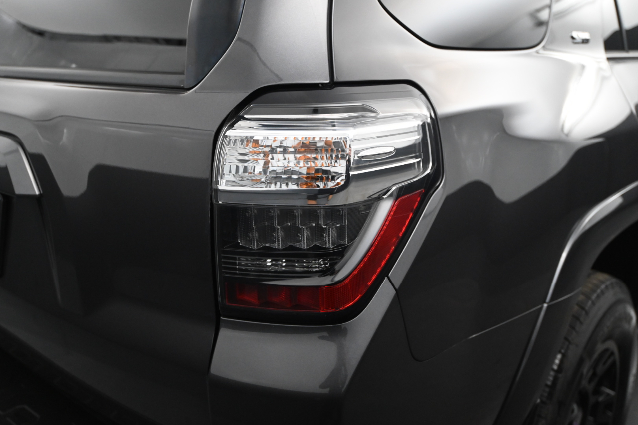 Toyota 4Runner SR5 4WD (Natl) 2018