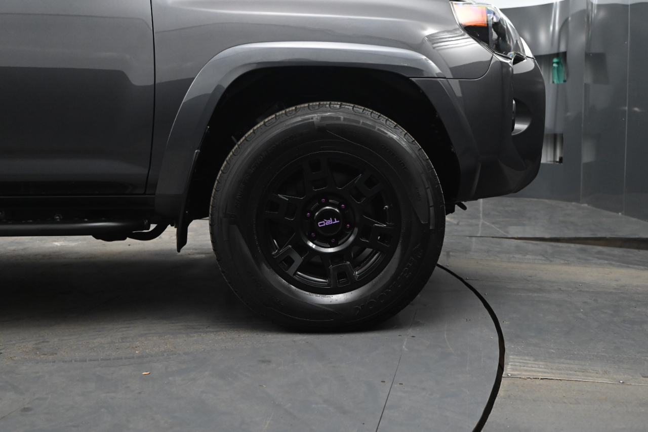 Toyota 4Runner SR5 4WD (Natl) 2018