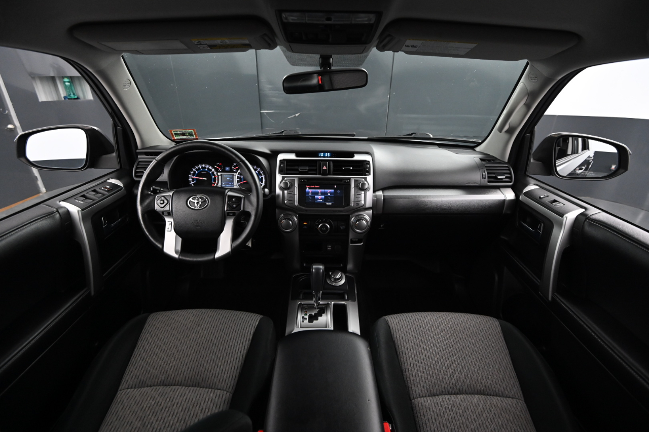 Toyota 4Runner SR5 4WD (Natl) 2018