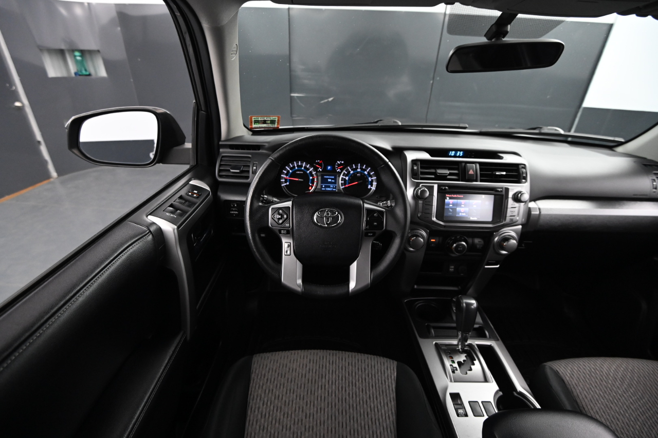 Toyota 4Runner SR5 4WD (Natl) 2018