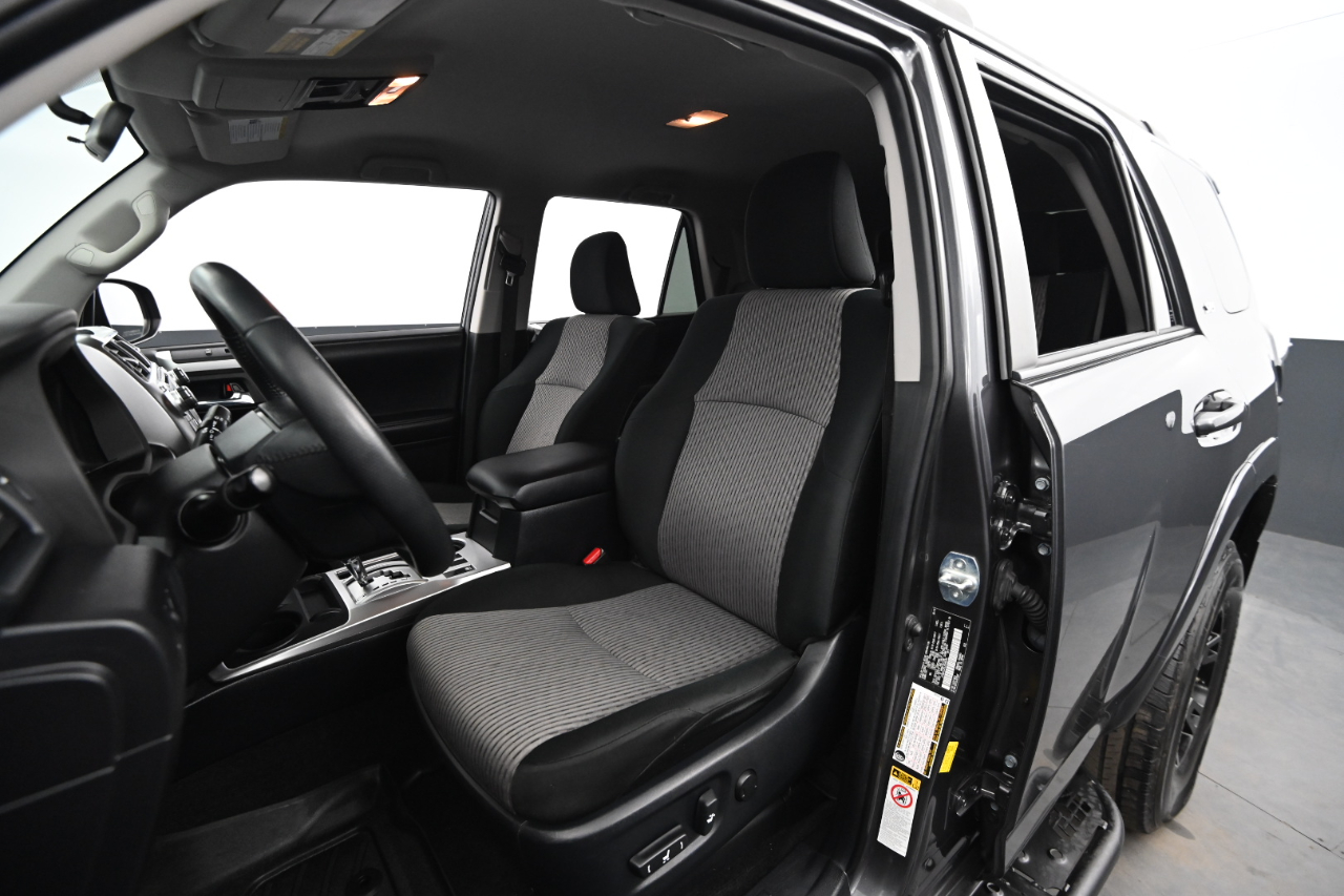 Toyota 4Runner SR5 4WD (Natl) 2018