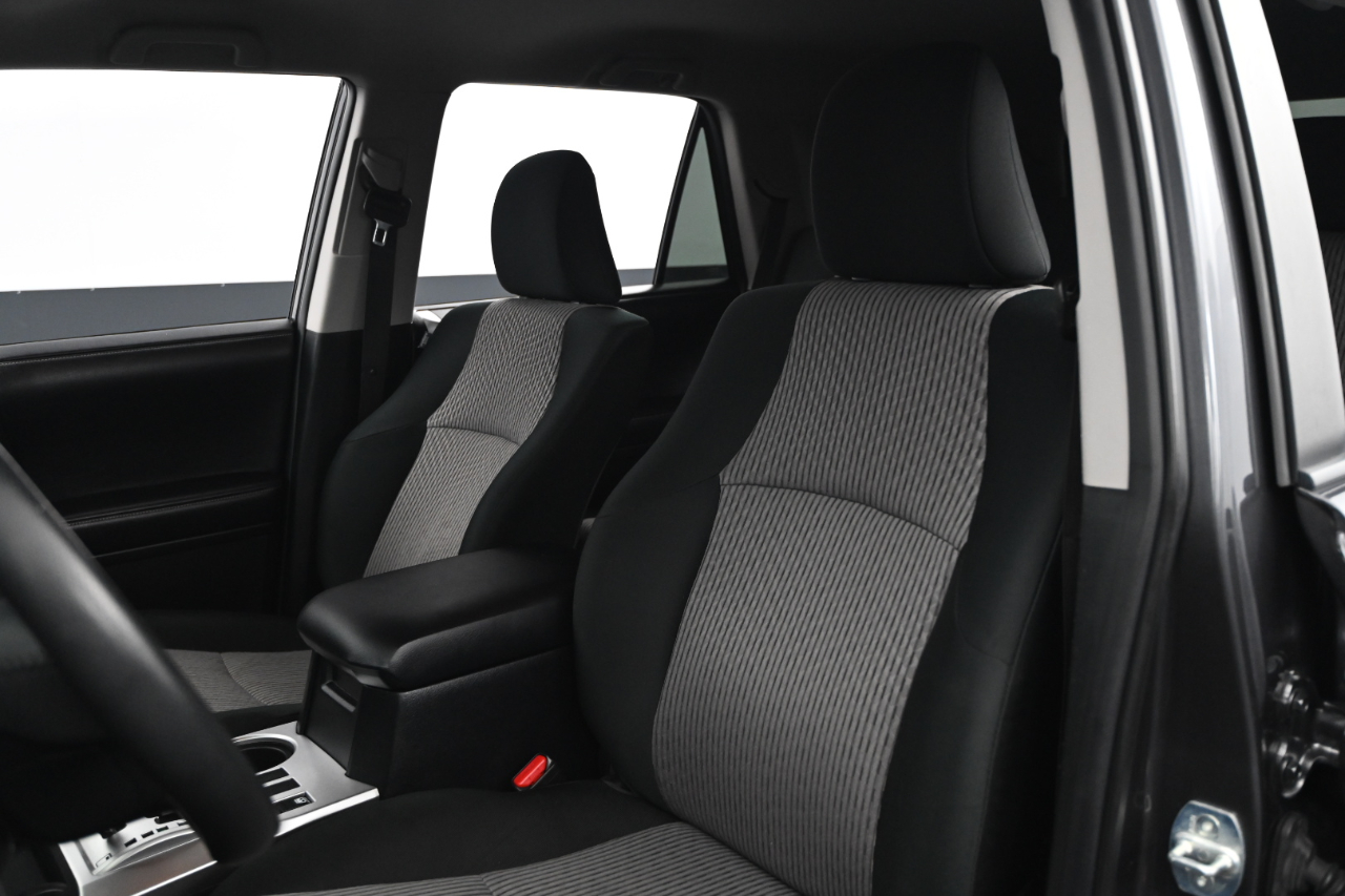 Toyota 4Runner SR5 4WD (Natl) 2018